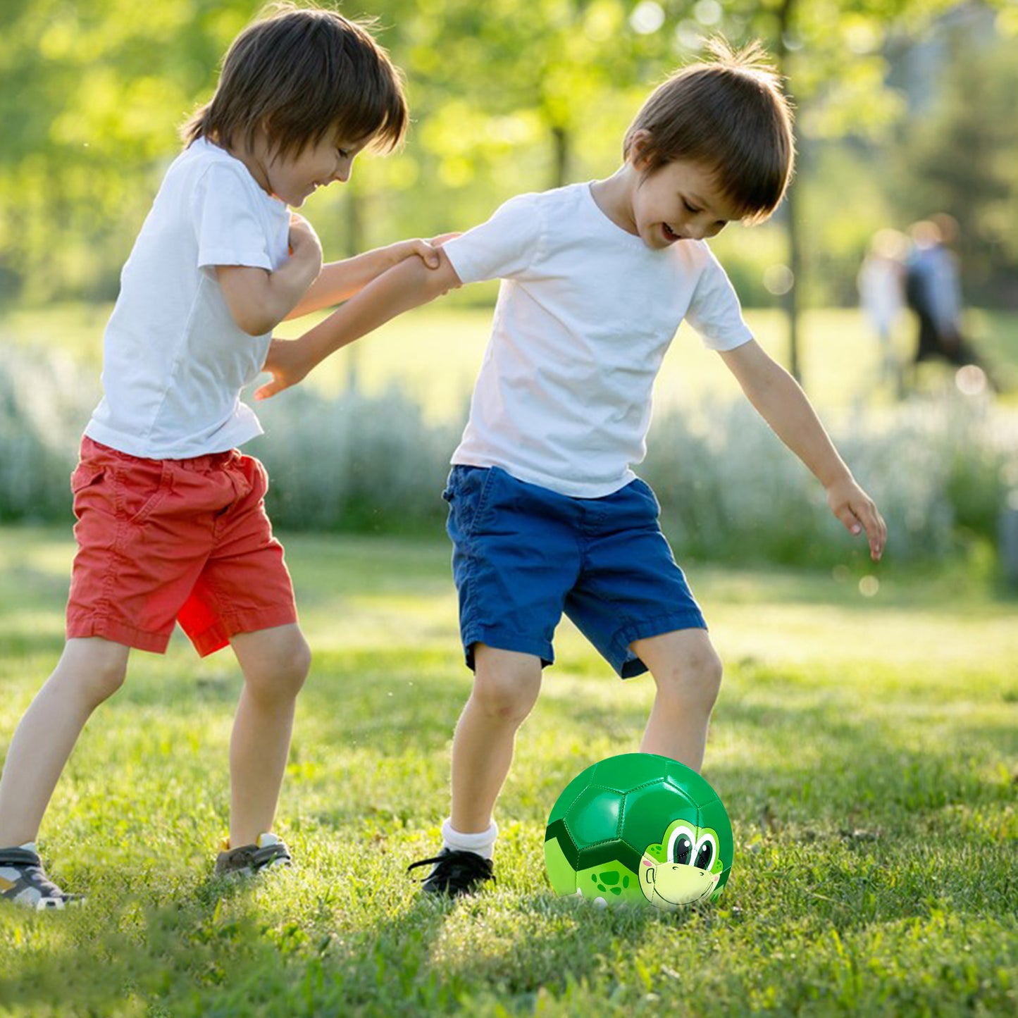 Soccer Ball, Size 3 Soccer Balls for Kids Ages 4-8,Toddlers Sport Games Outdoor Toys Ball for Boys Girls,Garden Backyard Playground Football Toys with Pump