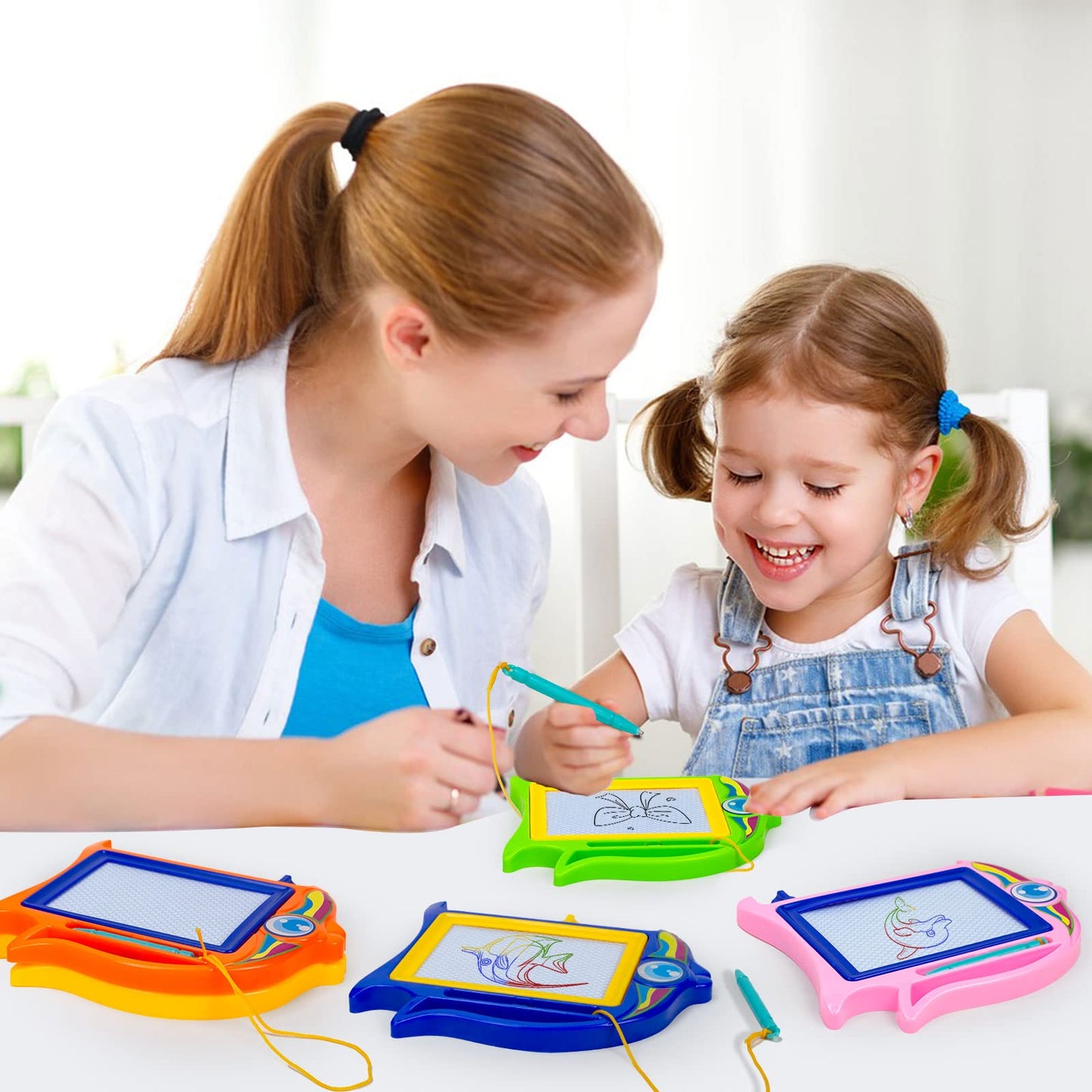 Kid's mini magnetic drawing board, color graffiti drawing board for children 1-3 years old, erasable graffiti board Tablet writing board, suitable for boys and girls classroom reward party gift bag stuffing