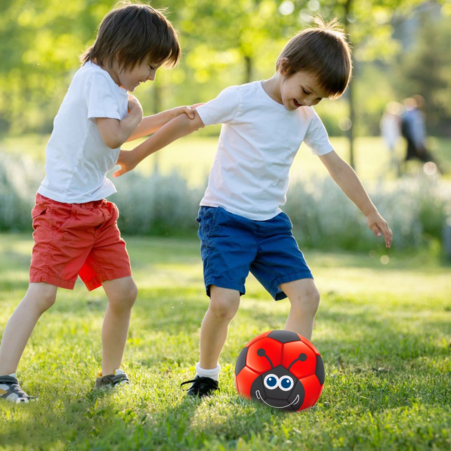Soccer Ball, Size 3 Soccer Balls for Kids Ages 4-8,Toddlers Sport Games Outdoor Toys Ball for Boys Girls,Garden Backyard Playground Football Toys with Pump